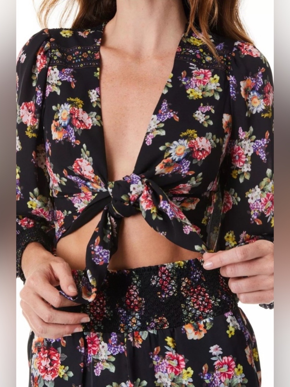 Alice + Olivia Marlee Balloon Sleeve Tie Front Black Floral Crop Top